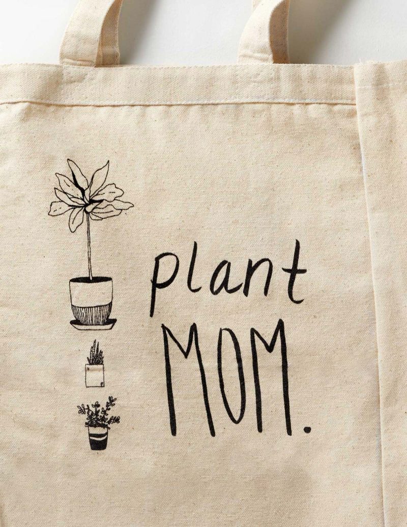 the sill plant mom tote gallery 01 c0a78e93 3b1e 4fc3 a155 62a2b53d9fa4